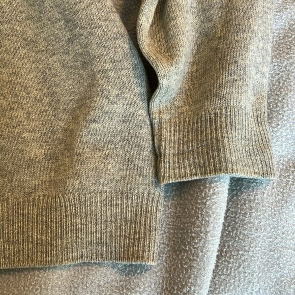 Rare, Women's Luxury 100% pure Scottish cashmere cardigan light grey - Picture 9 of 9